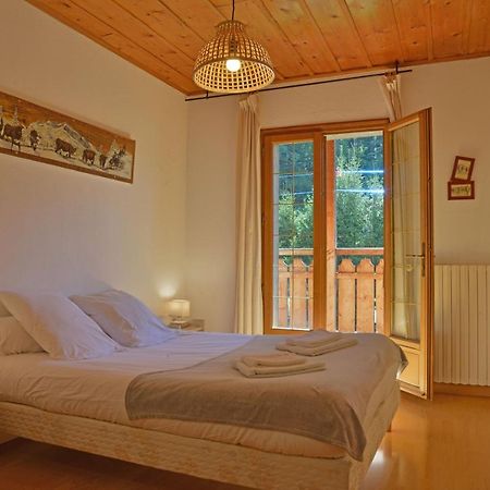 מונטריון Appartement Dans Chalet 5 Chambres 130 M2 Centre Village מראה חיצוני תמונה