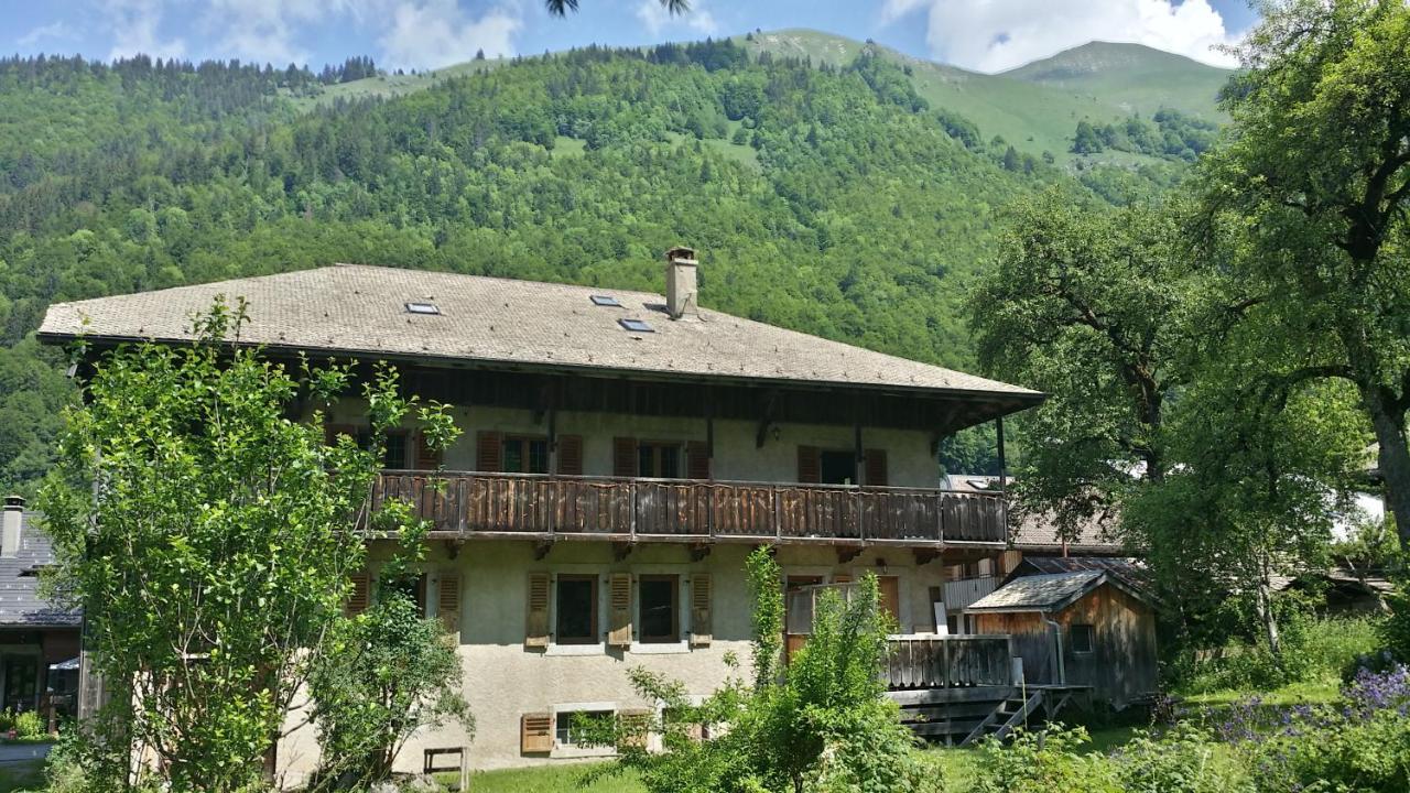 מונטריון Appartement Dans Chalet 5 Chambres 130 M2 Centre Village מראה חיצוני תמונה