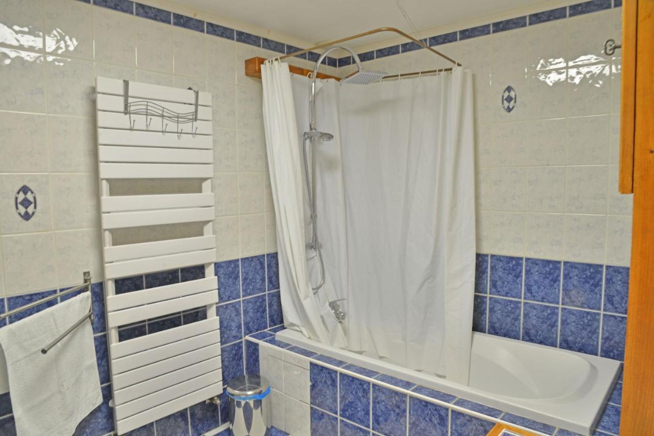 מונטריון Appartement Dans Chalet 5 Chambres 130 M2 Centre Village מראה חיצוני תמונה